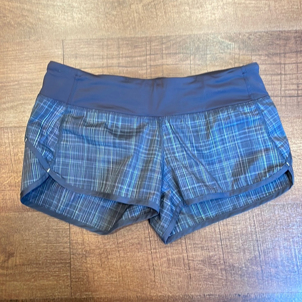 Lululemon running shorts size 6